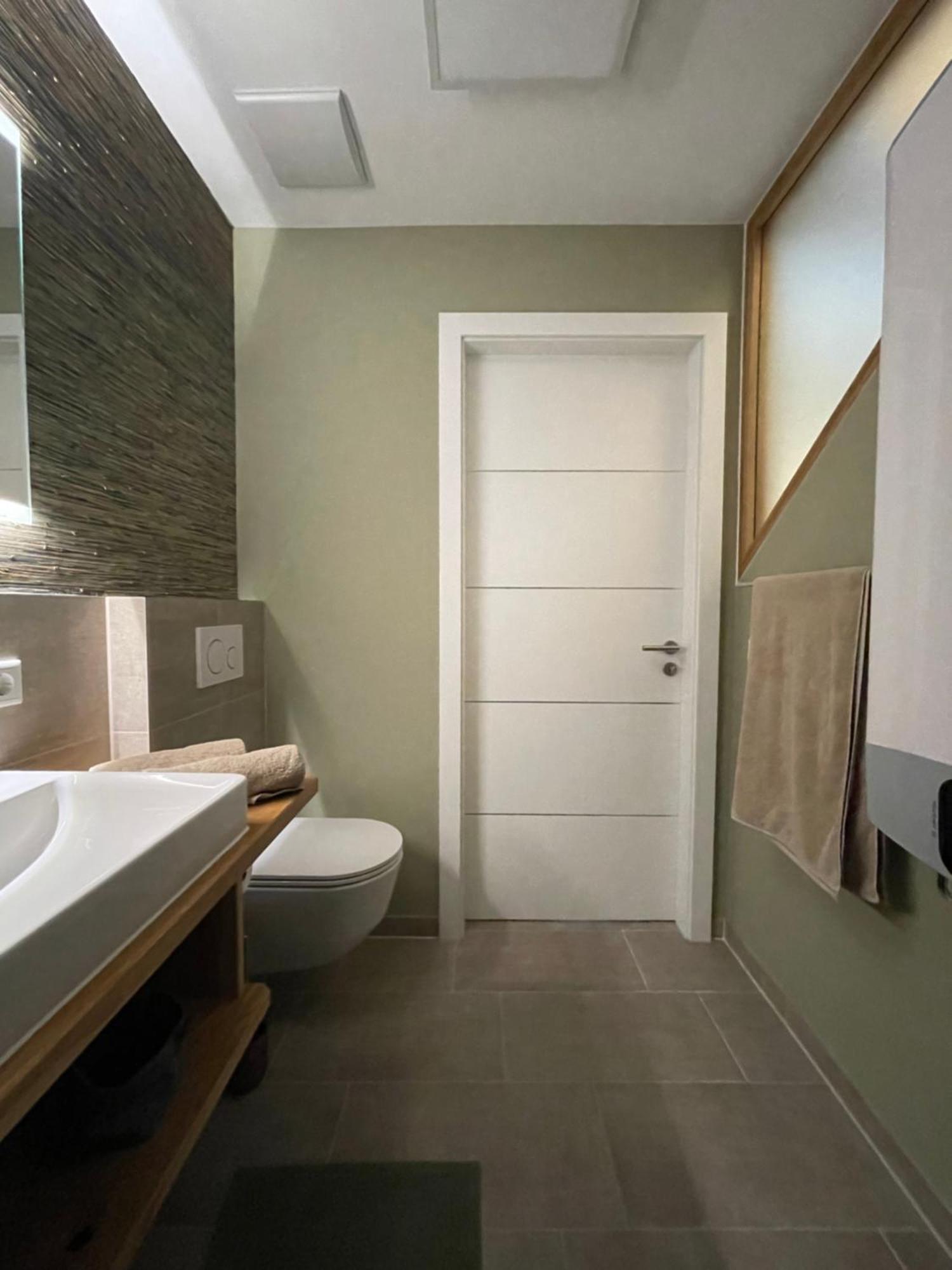 Die Tauplitz Lodges - Adler Auszeit Lodge D6 By Aa Holiday Homes Екстериор снимка